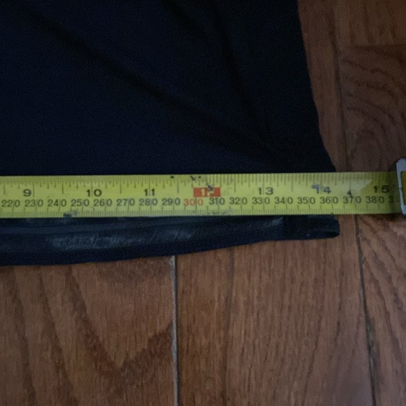 Victoria Secret Sport Black Crop Top - Picture 3 of 14